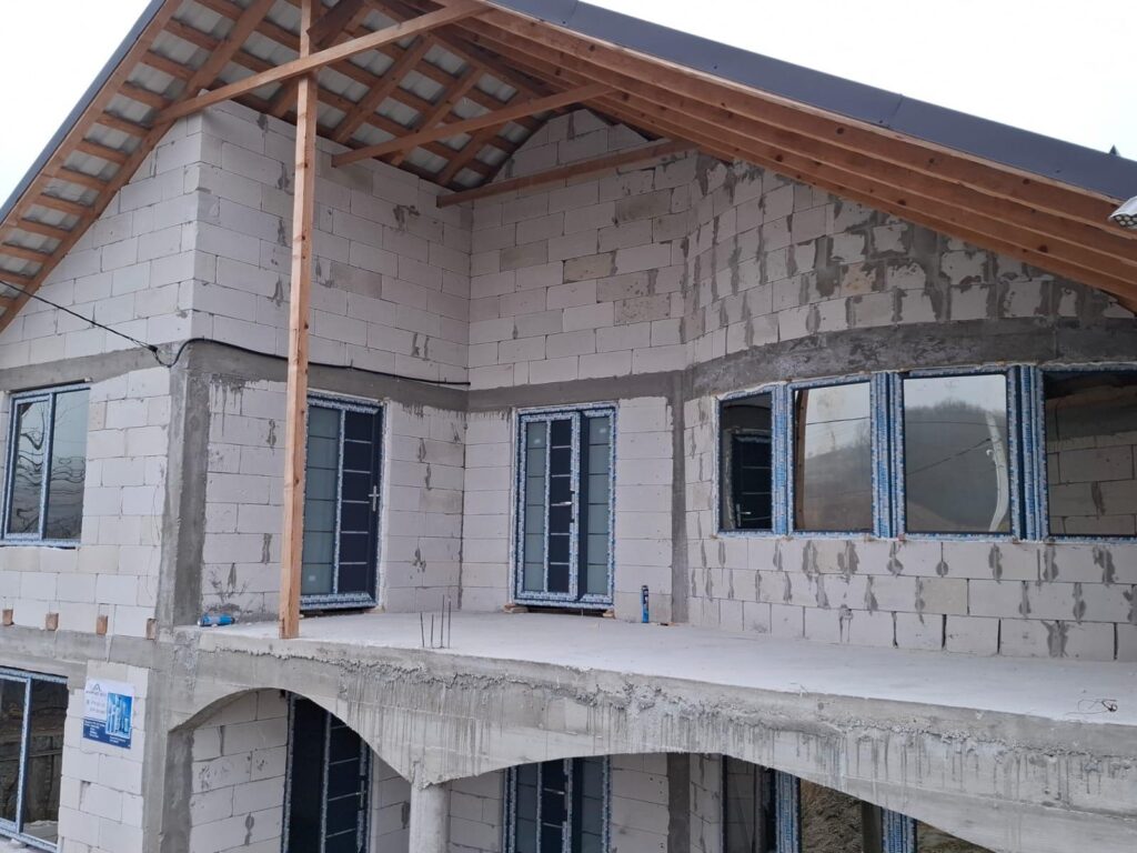 Despre noi – PVC & Aluminiu Systems